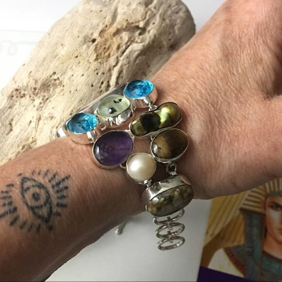 Agate, Blue Topaz, Pearl Mix Gemstone Sterling Silver Toggle Bracelet - Picture 6 of 7